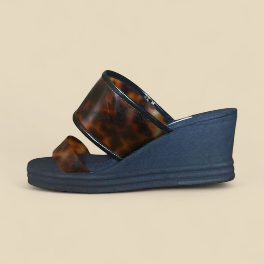 Andre Assous Featherweights Tortoise Shell Wedge Sandals Black Platform 8.5 M